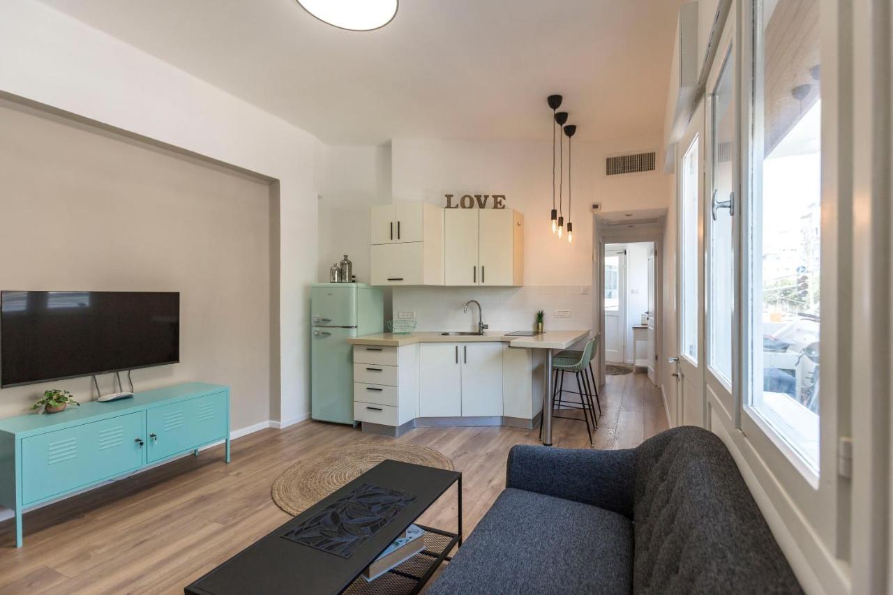 1B Patio Beach House Premium Location W/2 Balcony 텔아비브 외부 사진