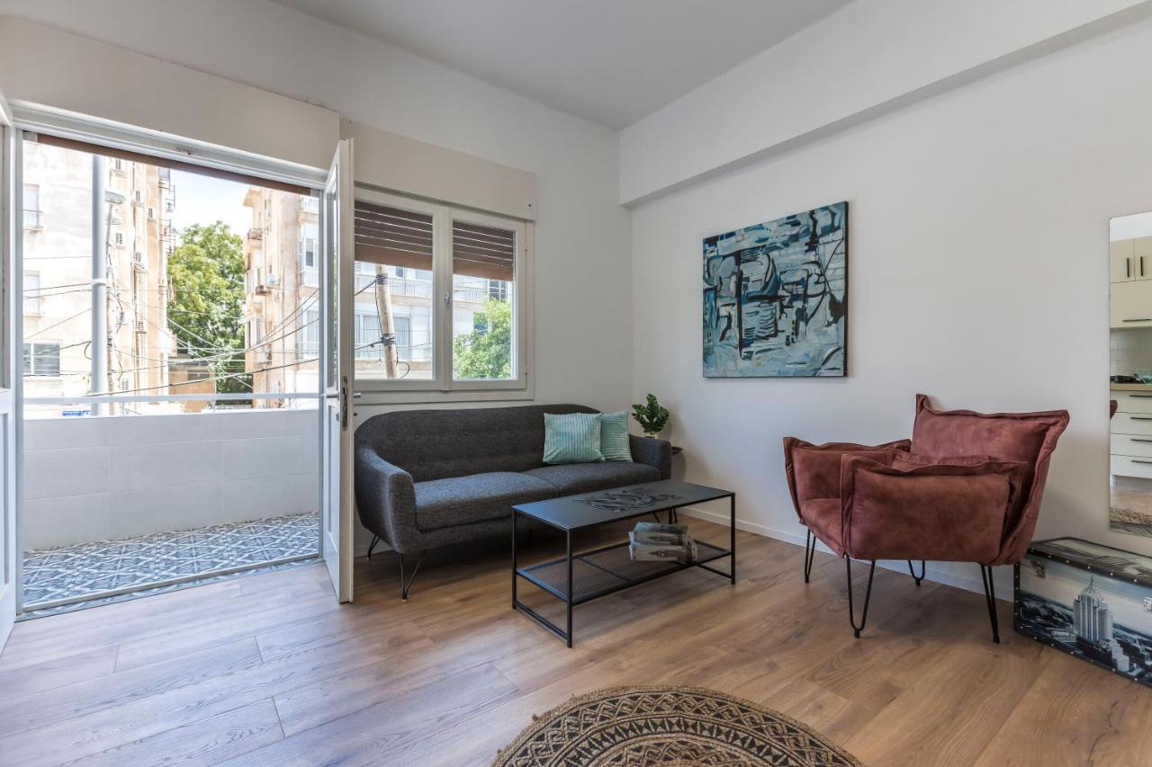1B Patio Beach House Premium Location W/2 Balcony 텔아비브 외부 사진